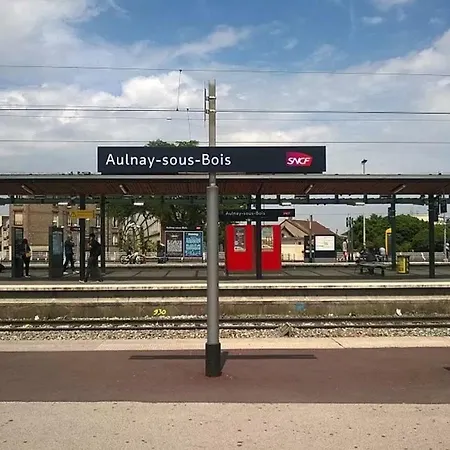 Aparteo - Gare Rer A 3min - Paris 17min